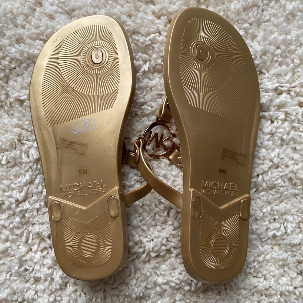 Michael Kors Slides Sandals / Flip Flops. Size 6 - image 6